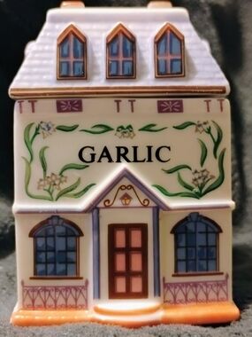 Mint 1989 Lenox Spice Village Garlic Spice Jar | Original Porcelain House & Lid